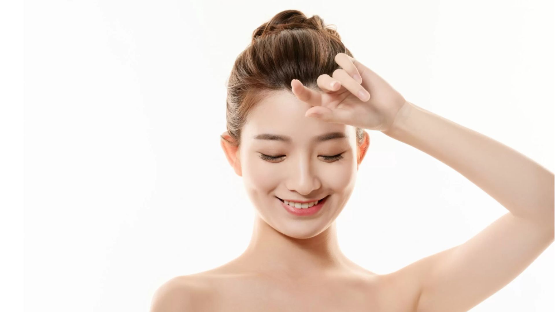 Chăm da mùa hè bằng khăn hấp