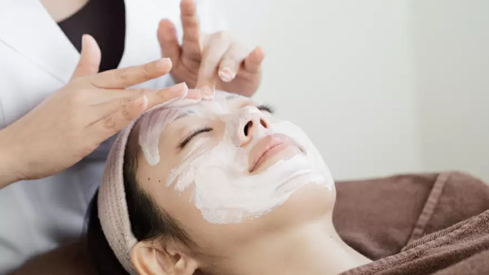 Tẩy tế bào chết bằng hóa chất