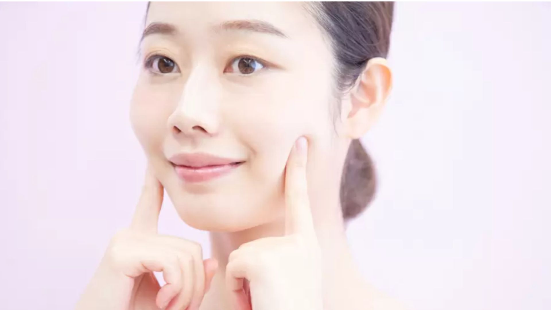 RỬA MẶT ĐÚNG CÁCH ĐỂ KHÔNG KHÔ DA