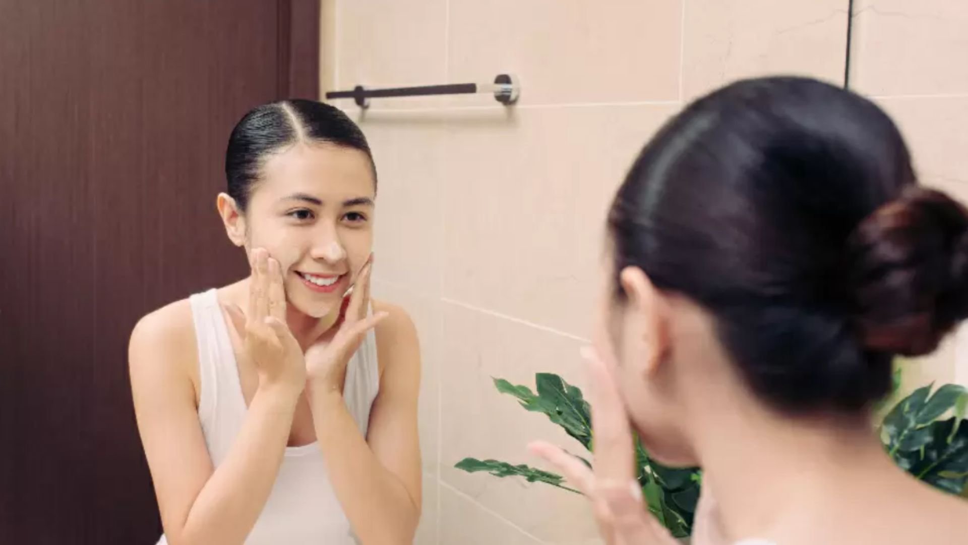Tôi có thể loại bỏ bụi bẩn chỉ bằng cách rửa mặt mà không cần rửa mặt kép không?