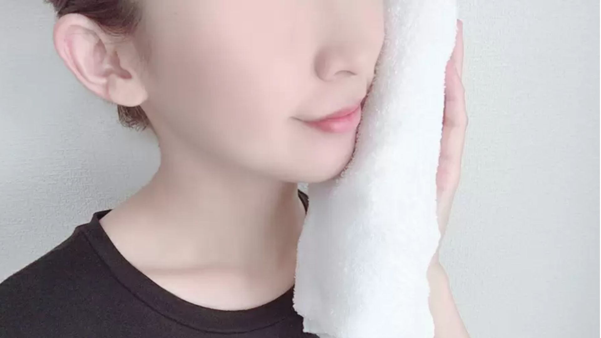 Phương pháp làm sạch lỗ chân lông bằng khăn ướt