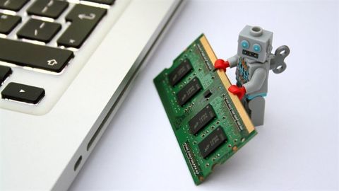 Hướng Dẫn Vệ Sinh RAM Tại Nhà Không Phải Ai Cũng Biết