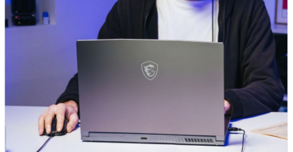 Laptop Gaming MSI Thin 15 B13UC 1411VN cho sinh viên kế toán