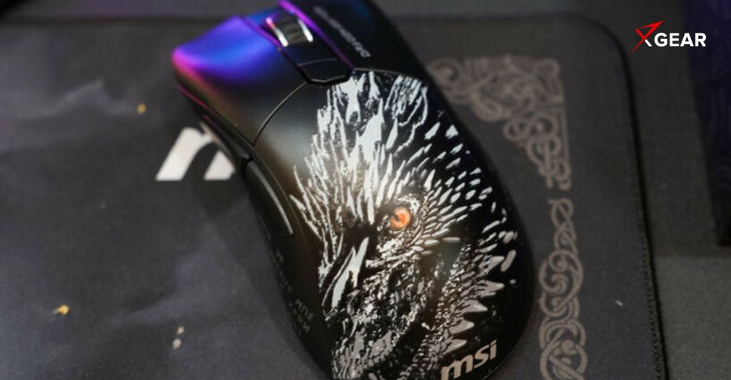 chuột đi kèm MSI Titan 18 HX Dragon Edition Norse Myth