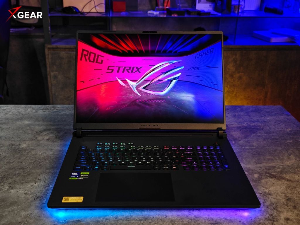 Hình ảnh thật Laptop Gaming Asus ROG Strix SCAR 18 G835LW-SA172W