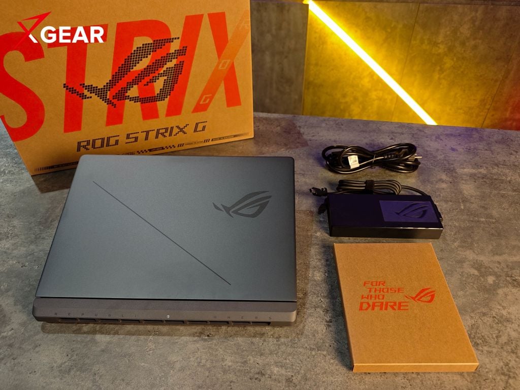 Ảnh thật Laptop ASUS ROG Strix G16 G615JMR-S5155W