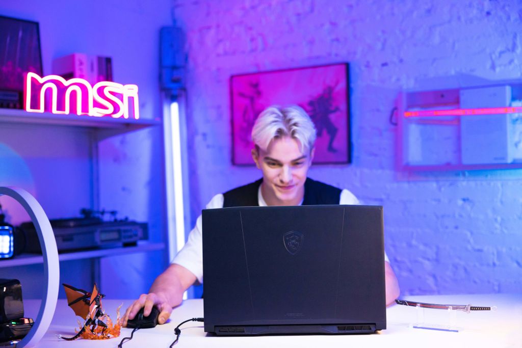 Laptop Gaming MSI Katana 15 B13UDXK 2270VN có khả năng nâng cấp RAM