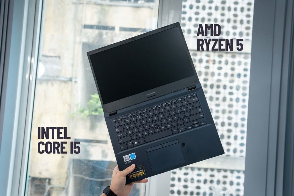 sinh viên công nghệ thông tin nên ưu tiên các dòng CPU từ Intel Core i5 hoặc AMD Ryzen 5 trở lên