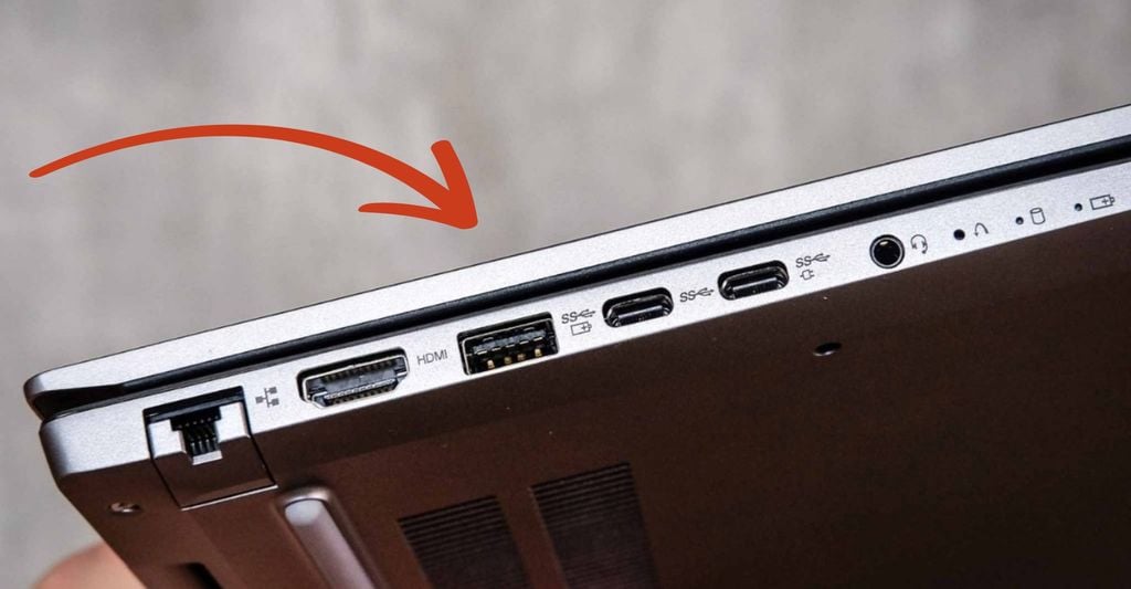 laptop cho sinh viên sư phạm cần đầy đủ cổng kết nối