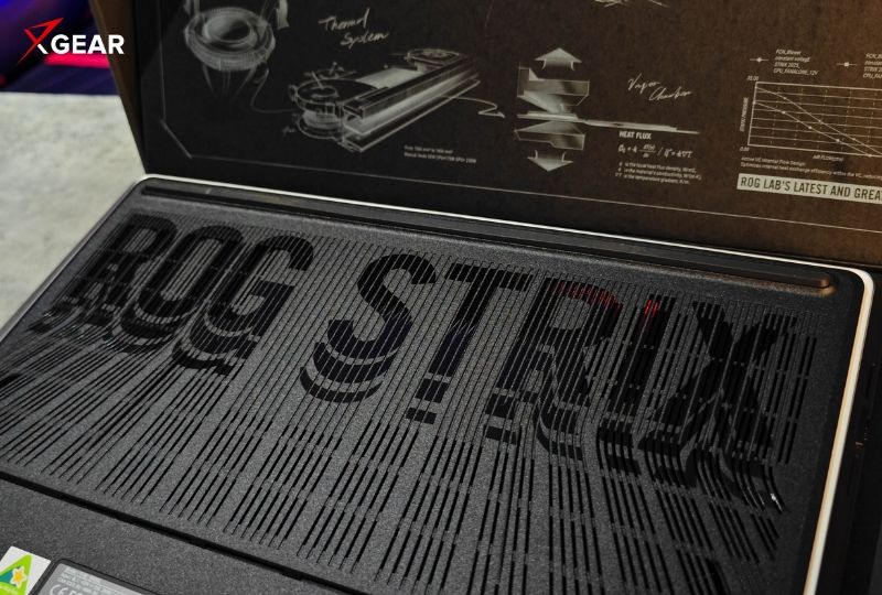 tản nhiệt tối ưu Laptop Gaming ASUS ROG Strix SCAR 18 G835LX-SA208W