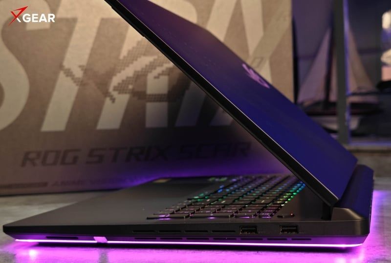 Laptop Gaming ASUS ROG Strix SCAR 18 đa dạng cổng kết nối