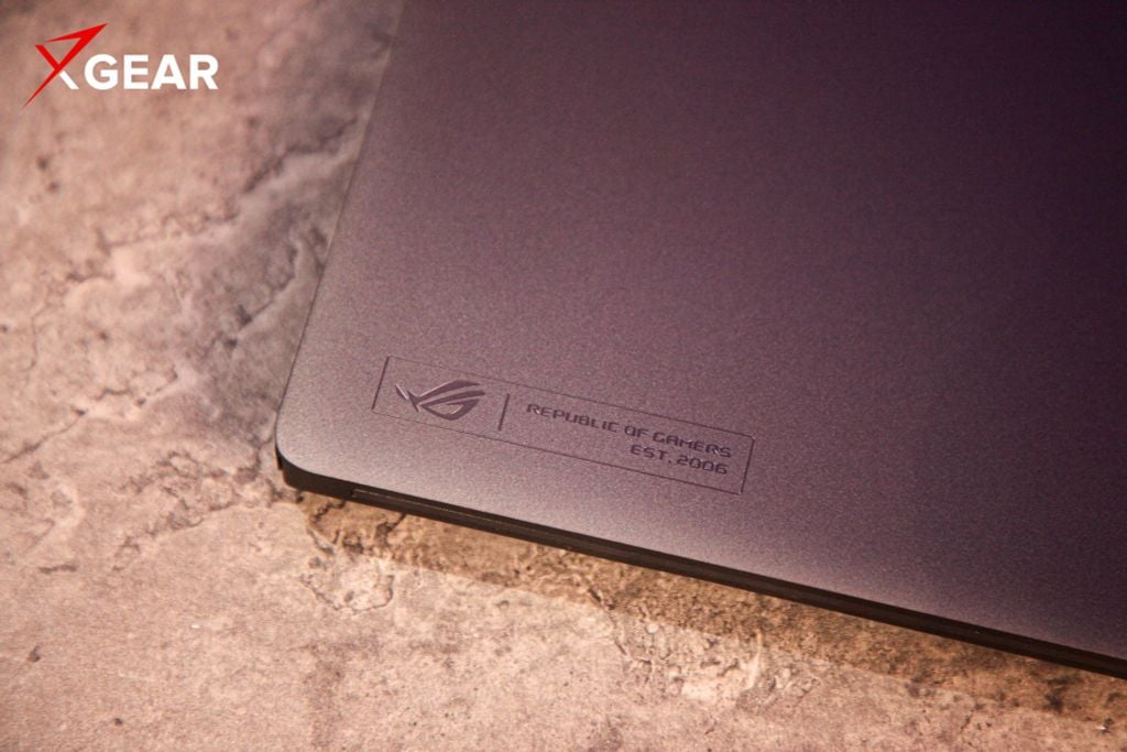 Laptop Gaming Asus ROG Zephyrus G16 GU605CR-QR107W pin và thời lượng pin hiện đại