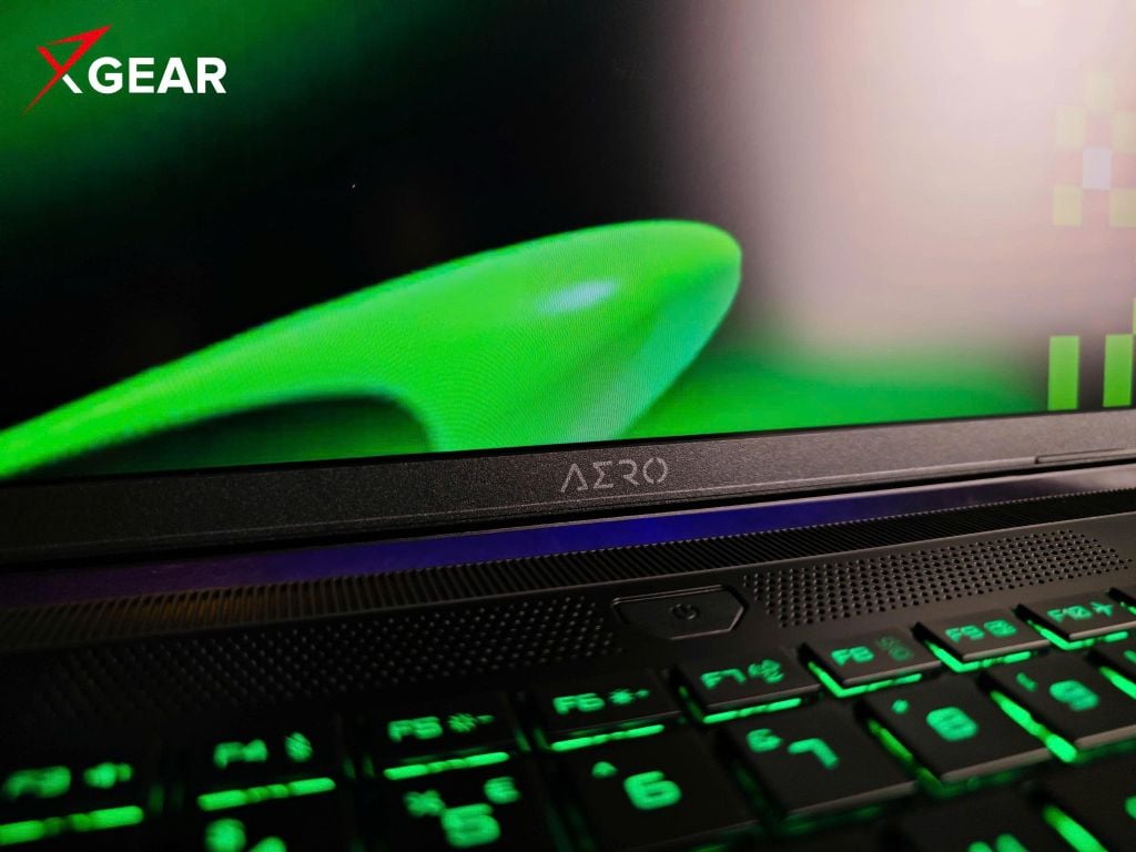 Laptop Gigabyte AERO X16 màn phím đèn sáng 1 màu RGB