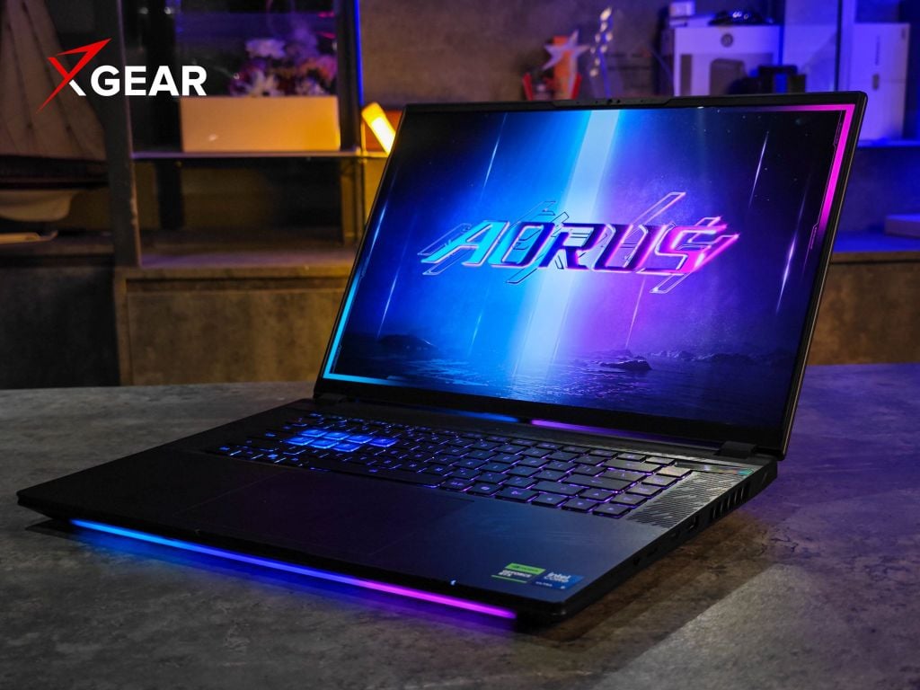 laptop Gaming Gigabyte Aorus Master 16 tích hợp tích hợp GiMATE - trợ lý AI thông minh
