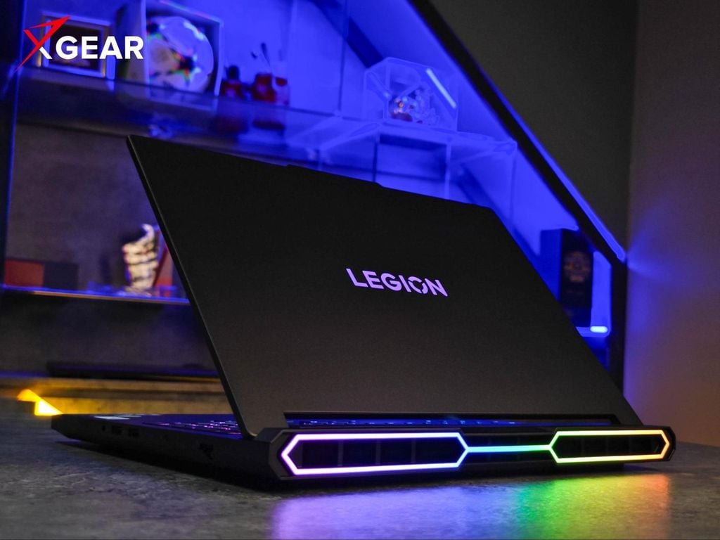 tản nhiệt laptop Gaming Lenovo Legion Pro 7 16IAX10H 83F5008WVN