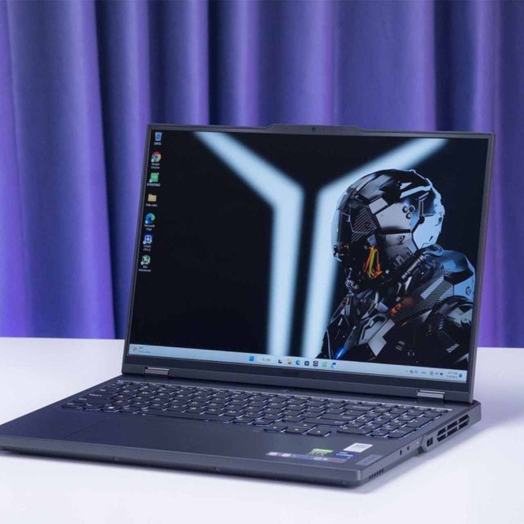 Laptop Lenovo có GPU NVIDIA RTX 5000 Series