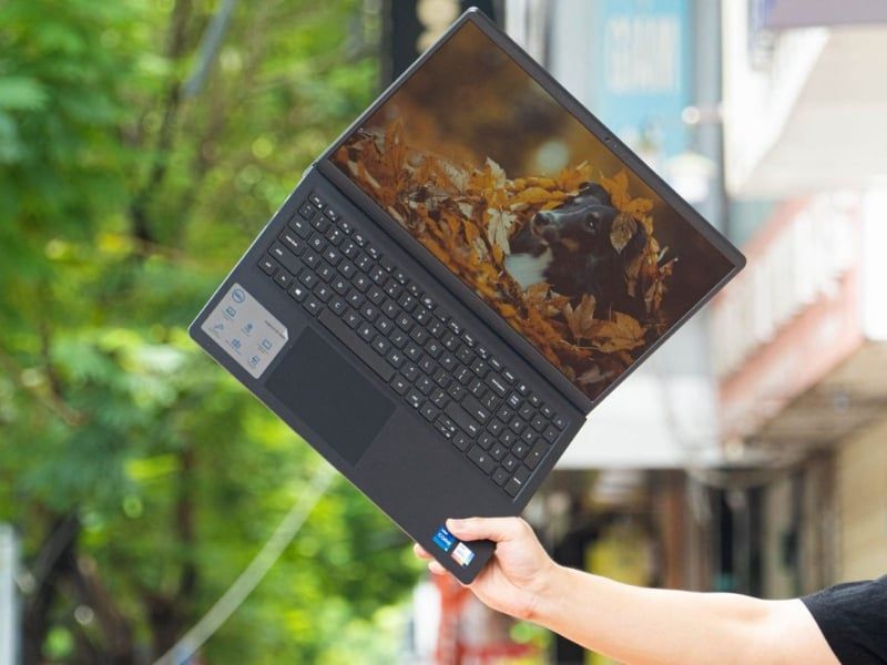 laptop có thiết kế tối giản, mỏng nhẹ, hiện đại