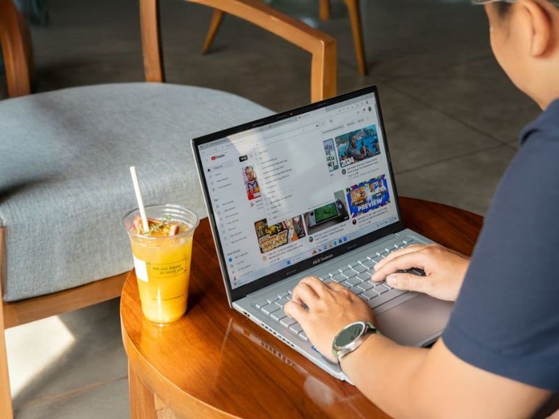 Tại sao sinh viên nên chọn laptop mỏng nhẹ