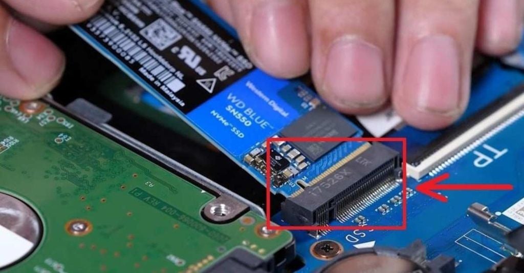 lắp ssd mới vào laptop