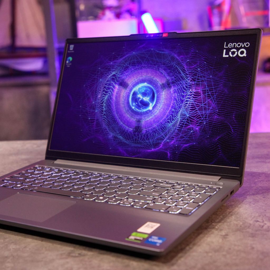 Laptop Gaming Lenovo LOQ Essential 15IAX9E 83LK0079VN