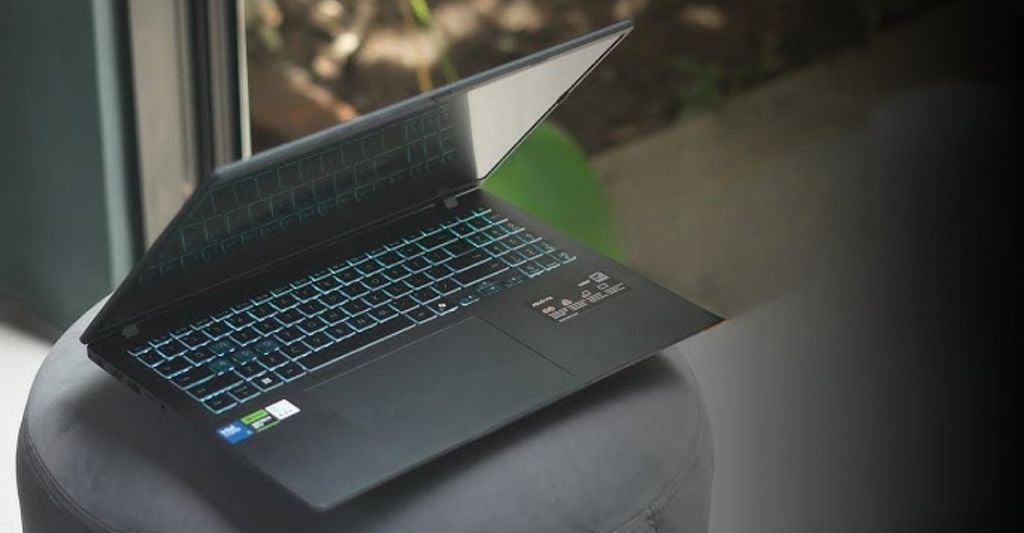 Laptop MSI Prestige 13 AI Evo A1MG 241VN lựa chọn tối ưu cho sinh viên thiết kế thời trang