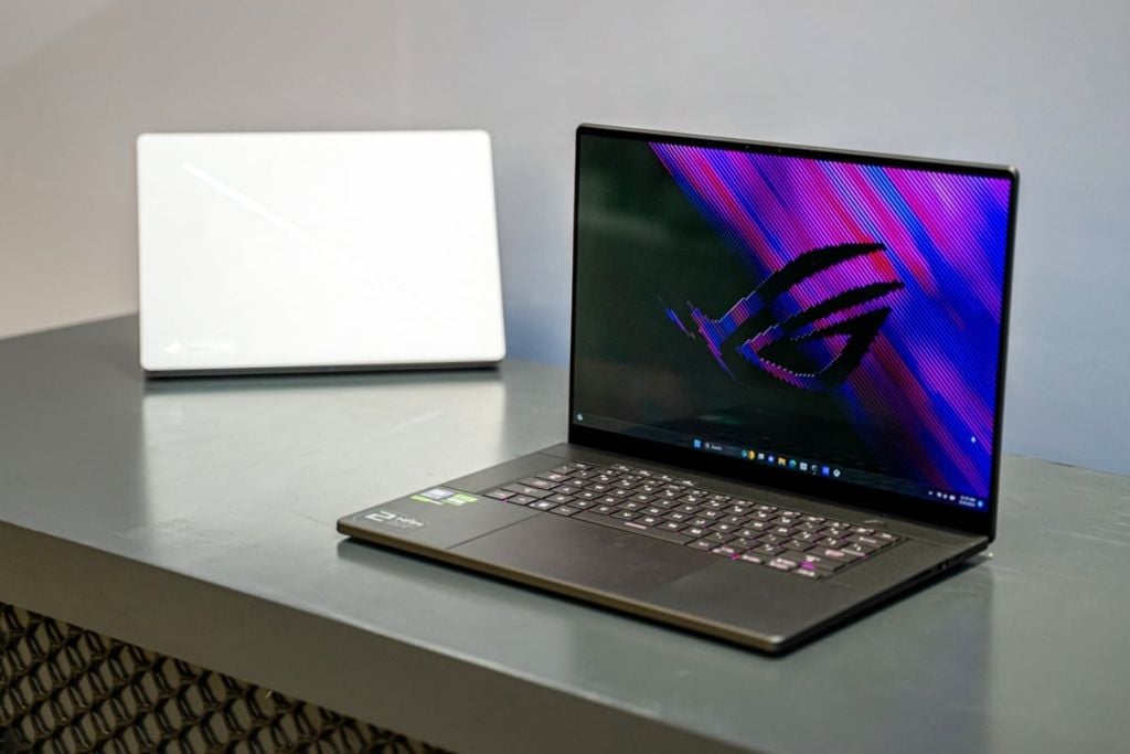 âm thanh và khả năng kết nối của ROG Zephyrus G14 và G16
