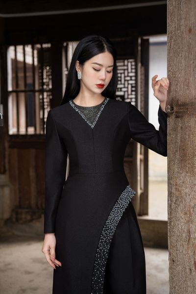 Sườn xám hay xường xám? 5 mẫu sườn xám Trung Quốc hot nhất