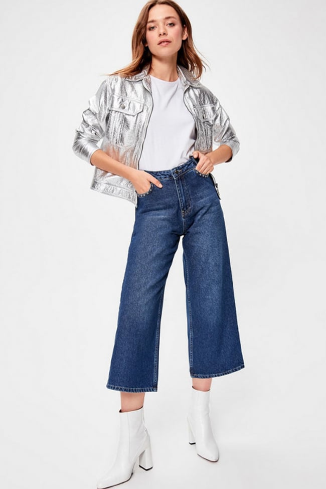 8+ Mẫu quần jean nữ ống suông Hàn Quốc đẹp cạp cao dễ mặc