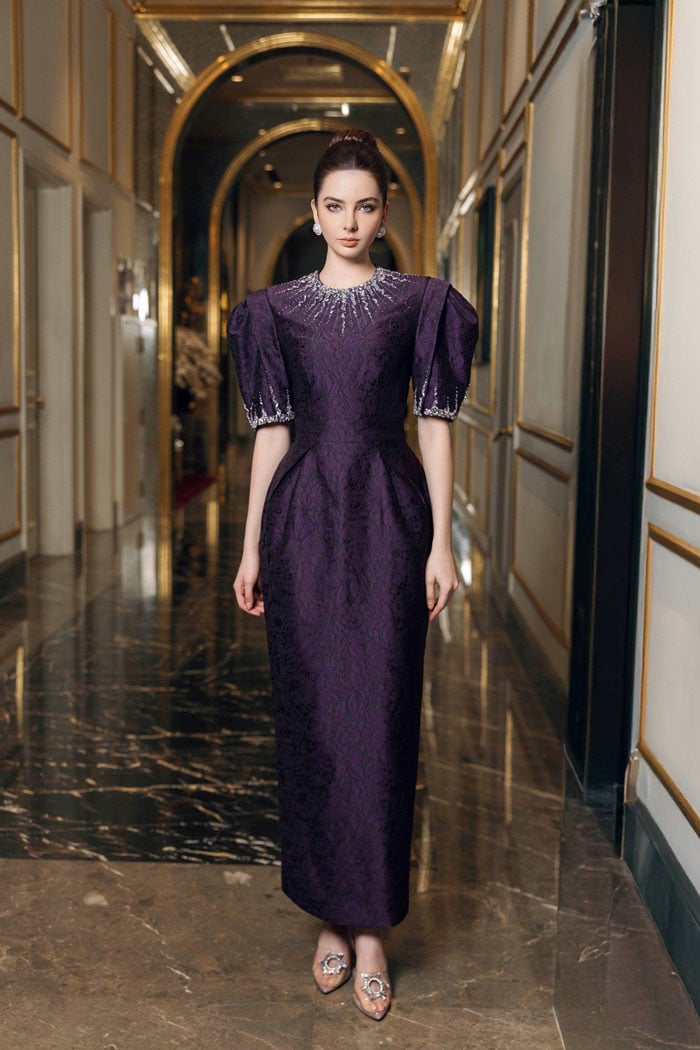 Top 10 Mẫu váy liền chữ A dáng dài cho sang trọng cho Quý cô trung niên