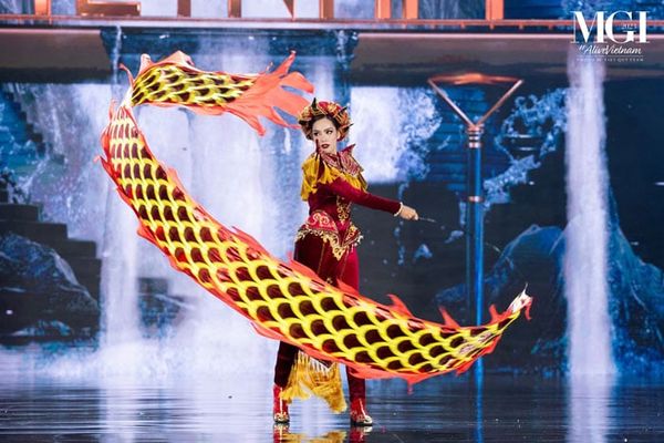 Màn trình diễn đầy tự hào của Miss Grand Việt Nam Lê Hoàng Phương
