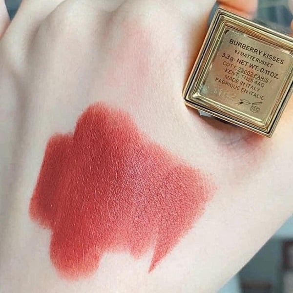 Son burberry 93 matte u Taiwan cosmetics