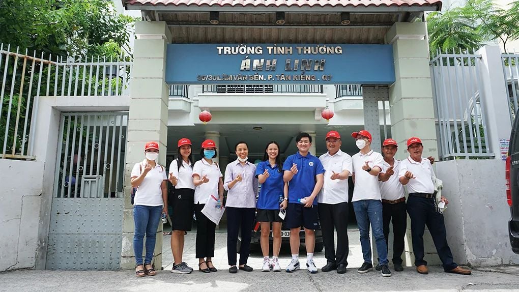 JAC Từ Thiện trao tặng quà cho trẻ em Trường Tình Thương Ánh Linh – Quận 7 TP HCM