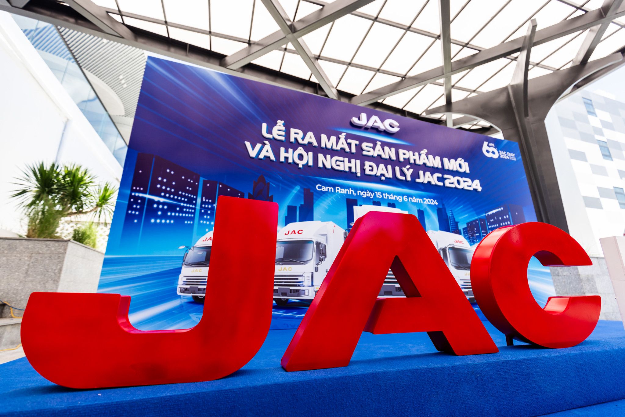 LỄ RA MẮT SẢN PHẨM MỚI VÀ HỘI NGHỊ ĐẠI LÝ JAC 2024