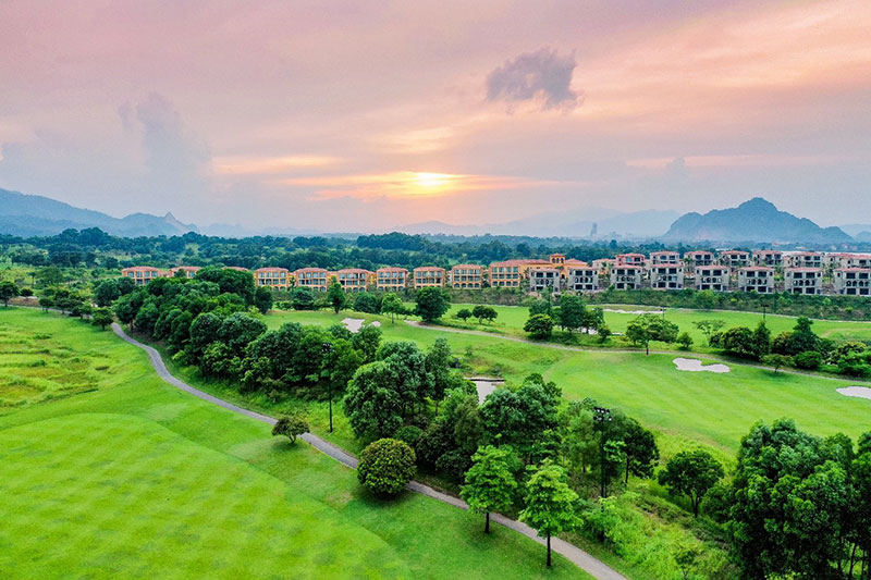bất động sản sân golf