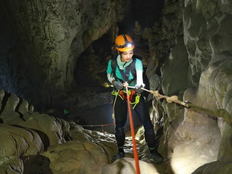 các hoạt động du lịch mạo hiểm ở Việt Nam