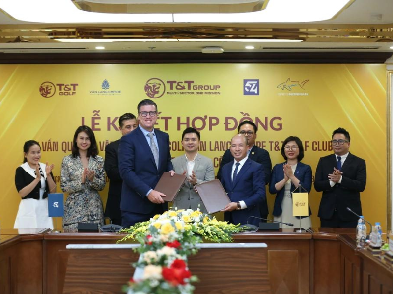 T&T Golf và 54 trao hợp đồng ký kết tư vấn quản lý vận hành sân golf
