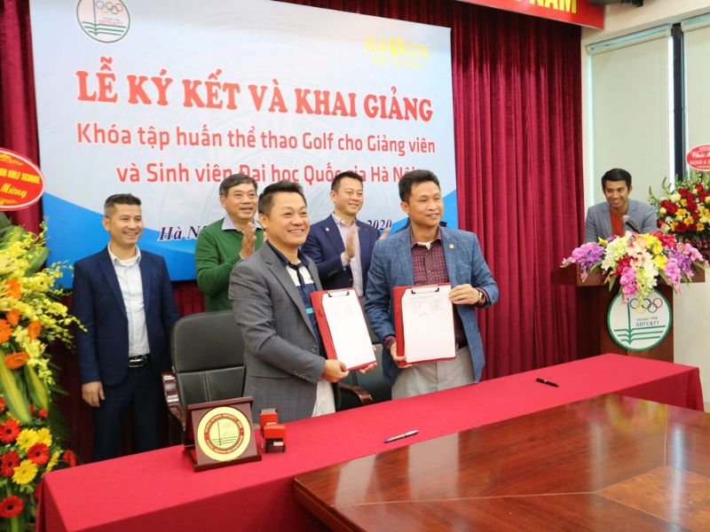 học-vien-golf-nason-va-trung-tam-the-chat-dai-hoc-quoc-gia