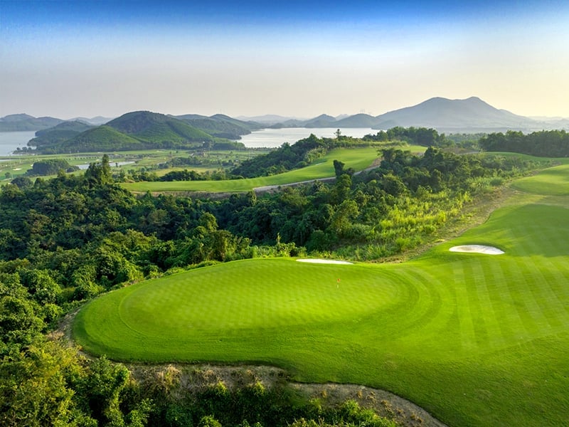 Sân golf Mường Thanh Diễn Lâm