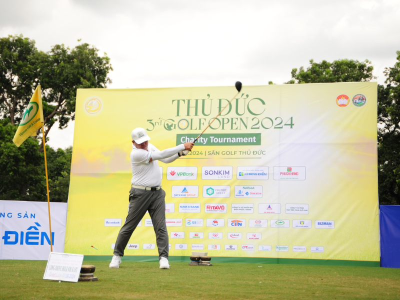 golf-thu-duc-huy-dong-40-ty-dong-tien-tu-thien