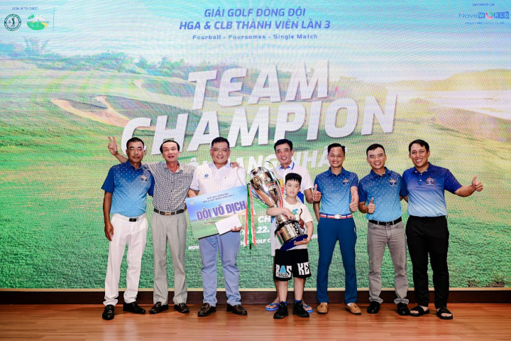 clb-ho-le-vo-dich-giai-golf-dong-doi-hga-va-clb-thanh-vien (1)