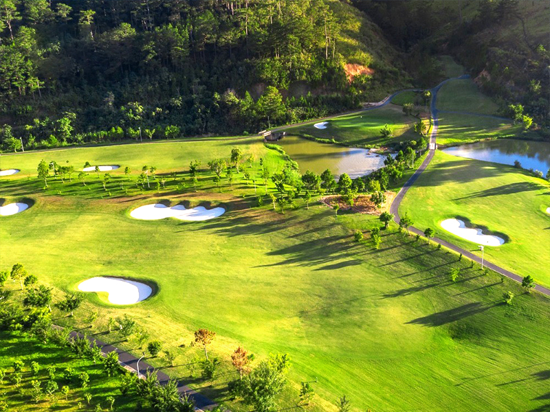 bang-gia-san-golf-mien-nam-thang-8-nam-2024