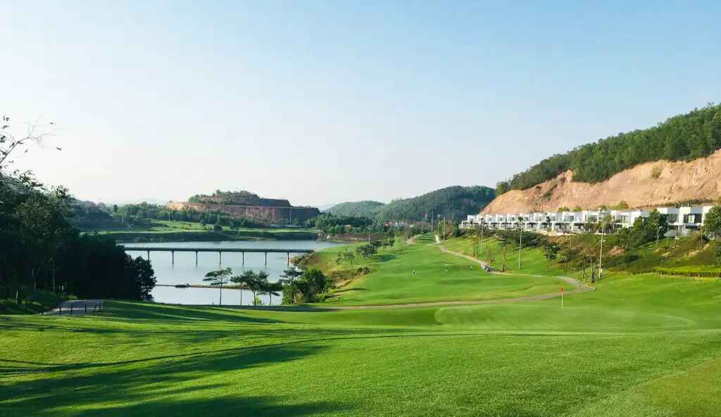 Sân golf Amber Hill