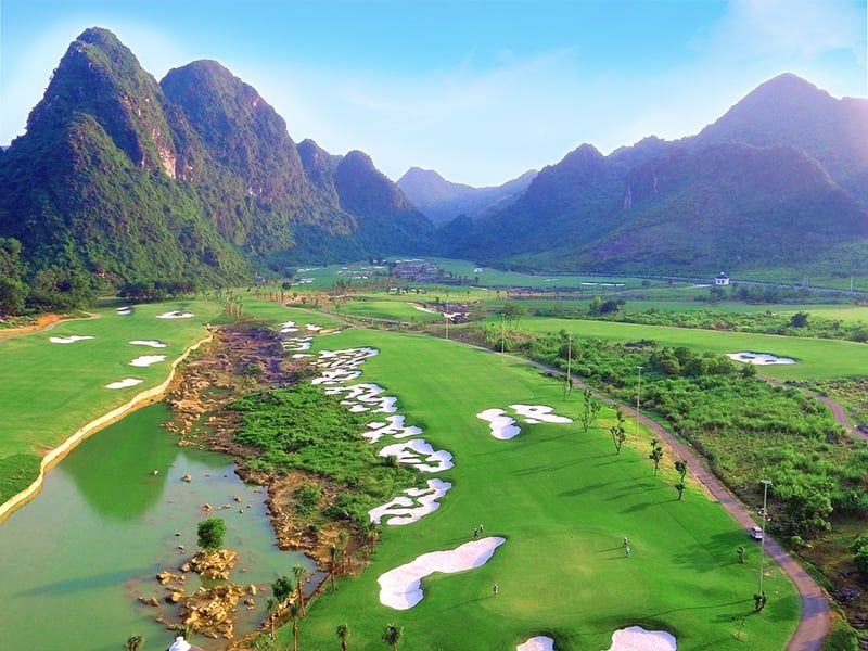 Stone Valley Golf Resort (Kim Bảng)