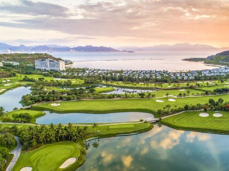 viet-nam-co-bao-nhieu-san-golf