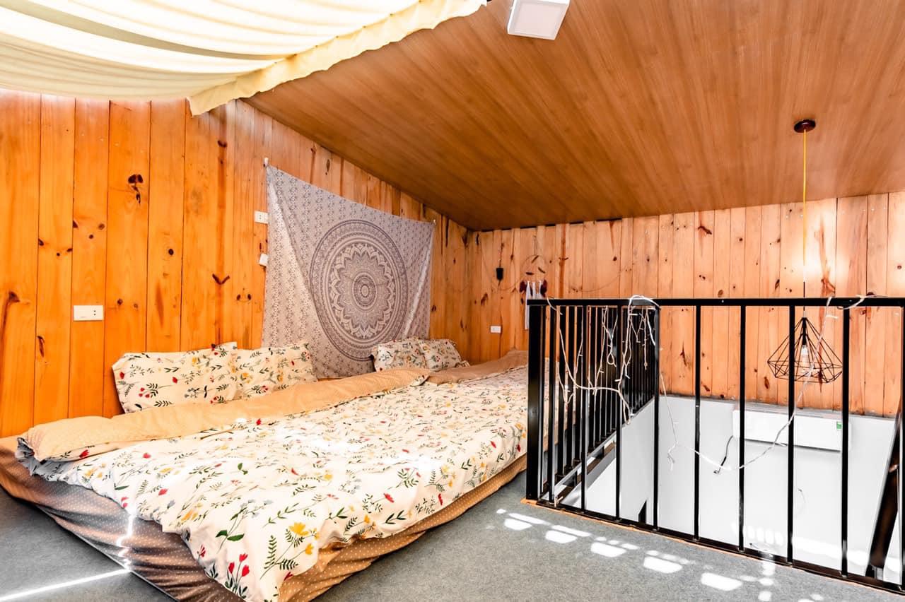 up-in-the-air-homestay