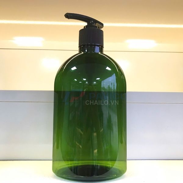 Chai PET xanh lá 500ml 750ml với vòi nhấn đen