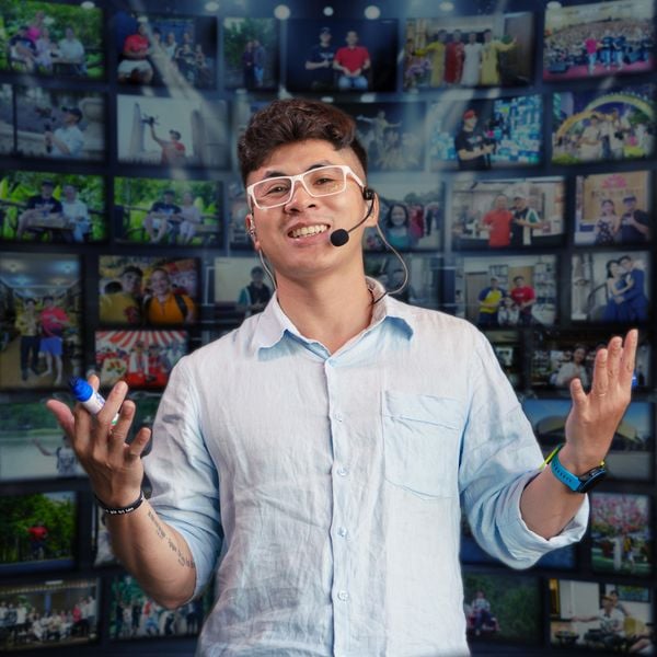 Mạnh Drum: Chuyên Gia Đào Tạo Video Marketing Và Phát Triển Bản Thân.