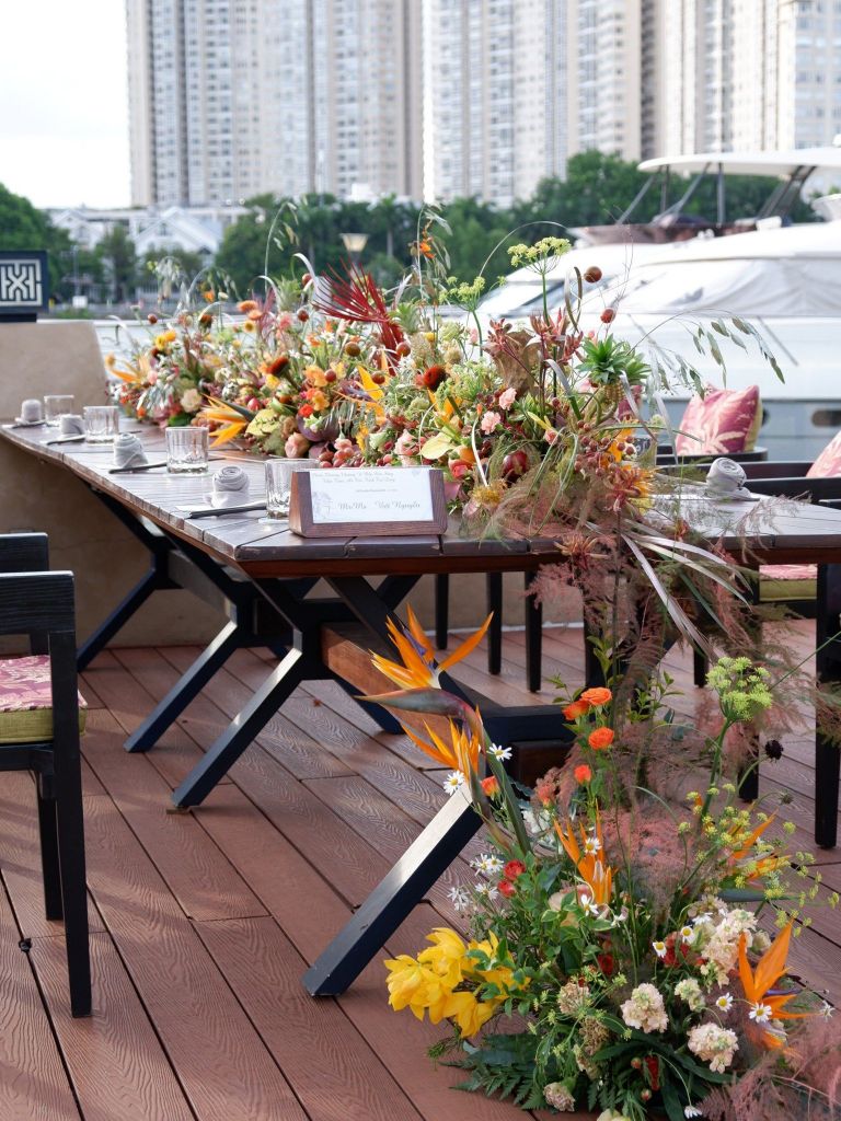 Bản Giao Hưởng Sắc Hoa