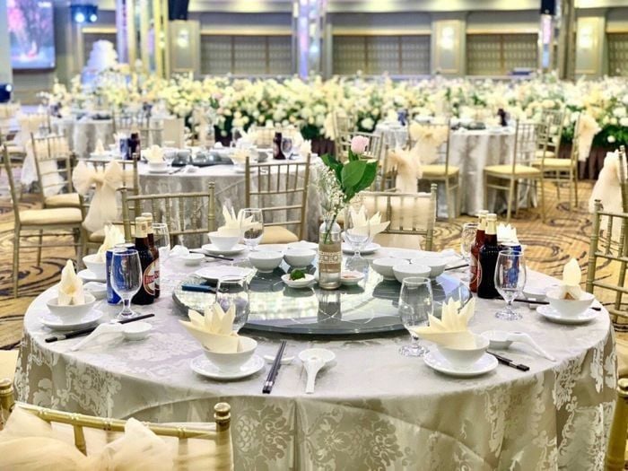 Kinh nghiệm thực tế khi lựa chọn địa điểm tổ chức tiệc cưới tại Hà Nội