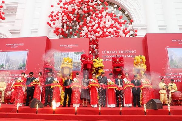 tổ chức sự kiện khai trương cho mọi doanh nghiệp